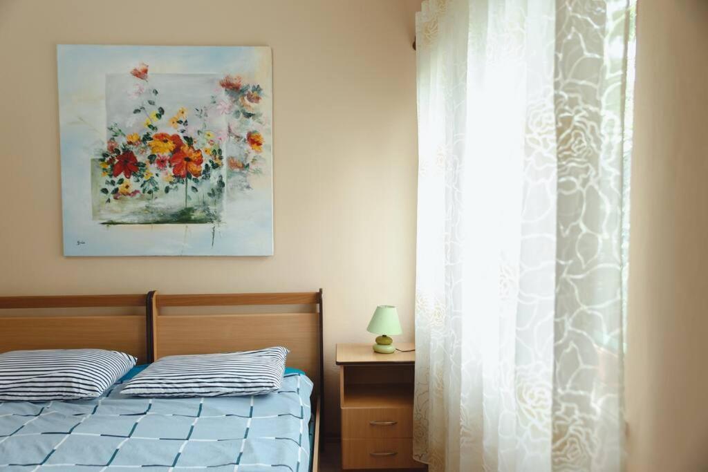 Rare Durres Apartment With Private Parking & Garden Exterior foto